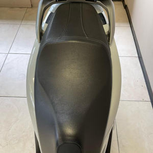 Pour scooter à essence Honda SH 150 - Product Image 4