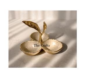 ชุดถาดเสิร์ฟอินทผลัมและถั่วโลหะและแก้วแบบกำหนดขนาดได้ 2 ชิ้น พร้อมถาดดีไซน์คลาสสิกสำหรับขาย - Product Image 2