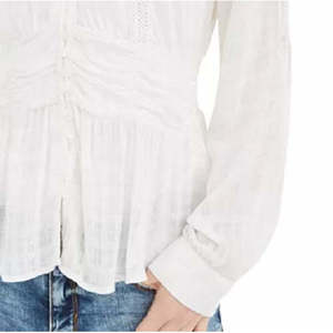 Top bianco con peplum American Rag per ragazzi, taglia Small, con decorazioni in pizzo testurizzato - Product Image 3