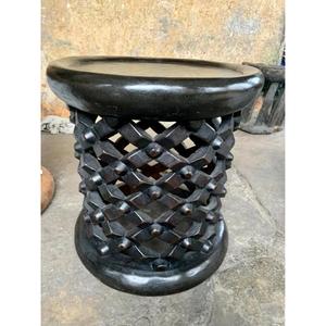 Taburete marroquí hecho a mano, puf otomano, cojín decorativo bohemio, reposapiés tradicional bereber, muebles para la sala de estar. - Product Image 1