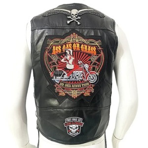 Gilet de motard en cuir véritable pour homme EDGECO - Imperméable, respirant, col en V, fermeture à un bouton - Product Image 1