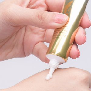 Crème pour les yeux au caviar MISTINE, formule liquide, réduit les rides, crème pour les yeux rajeunissante pour femmes, certifiée GMP+ISO9001, produit thaïlandais - Product Image 6