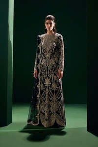 Robe maxi de fête Anarkali en mousseline d'acrylique légère brodée avec des embellissements décoratifs pour femmes Séchage rapide - Product Image 6