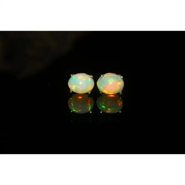 Boucles d'oreilles opale Boucles d'oreilles en pierres précieuses Meilleures boucles d'oreilles délicates pour femmes Produit en vrac fait à la main