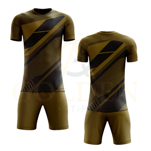 Uniforme de football personnalisable 100% respirant en polyester pour hommes, maillot de football d'été à col en V, design unique de col par sublimation - Product Image 1