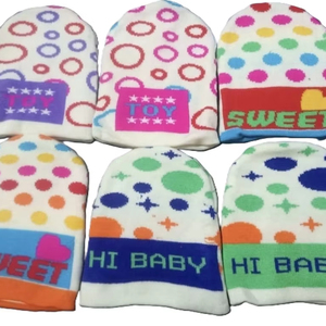 Bonnets pour enfants personnalisables avec nœuds en pure laine et polyester acrylique de différentes couleurs et tailles-fabriqués en Inde - Product Image 1