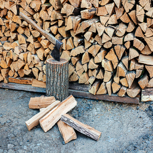 Venta al por mayor de leña secada al horno de alta calidad entrega rápida madera de roble madera de pino de larga combustión alta calor mejor solución de calefacción energética - Product Image 2