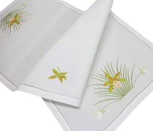 Camino de Mesa de Algodón Blanco Personalizado al por Mayor, Bordado de Alta Calidad con Flores de Orquídea para el Hogar y Hoteles en Días Festivos - Product Image 1