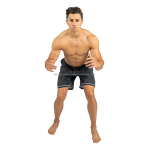 Nouveauté : Shorts de lutte souples pour hommes 2025 en polyester/nylon respirant, couleurs et logo personnalisables, fabriqués au Pakistan - Product Image 1