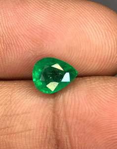 มรกตธรรมชาติทรงหยดน้ำเจียระไน รูปทรงหยดน้ำ สีเขียวเข้ม ขนาด 6x8 มม. - Product Image 2