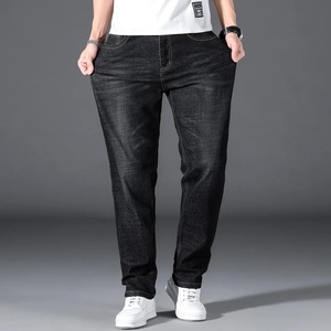 Celana Jeans bisnis kasual pria, celana panjang klasik ukuran besar <span class=keywords><strong>42</strong></span> 44 46 48 50 longgar Lurus meregang dalam warna hitam dan biru
