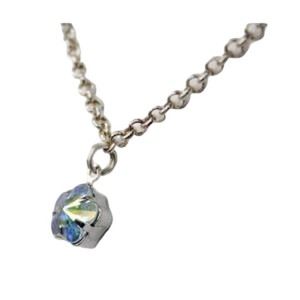 Collier pour femme en argent sterling fait main avec cristaux Swarovski, design floral, mariages, fiançailles, par Beyonce's Bride Line - Product Image 1