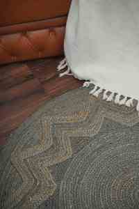 Indian Natural Hand Braided round <b>Jute</b> <b>Rug</b> with Zigzag Pattern Design - Product Image 5
