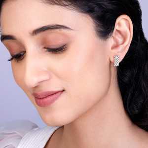 Pendientes de Aro Brillantes Plateados con Circonita Premium y Baño de Oro Rodio, Glamour para Fiestas Festivas - Product Image 2