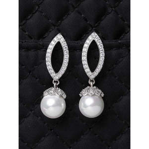 Pendientes de Plata de Ley 925 con Baño de Rodio y Perla Akari con Circonita Suiza para Mujeres y Niñas - Product Image 2