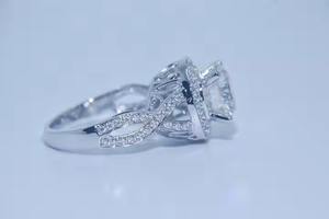 6 CT VVS1เจียระไนทรงกลมเพชรแท้สำหรับผู้ชายเต็มรูปแบบแหวนแต่งงานชั่วนิรันดร์14K ทองคำขาวชุบห้าแถวสำหรับงานแต่งงานส่งออก - Product Image 5