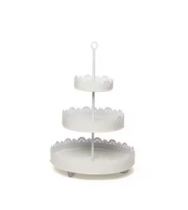 แท่นวางเค้ก3ชั้นดีไซน์คลาสสิกชุบเงินสำหรับงานแต่งงานและงานปาร์ตี้ดีไซน์หรูหราทนทานสำหรับเค้กคัพเค้กและขนมหวาน - Product Image 4