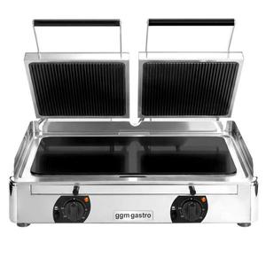 Parrilla de Contacto de Cerámica Vitrocerámica GGM Gastro Modelo GKKF642 3.4 kW Superficie de Asado Lisa y Acanalada 2 x 220x220 mm - Product Image 3