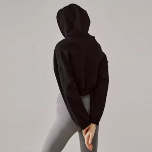 Élégant séchage rapide femmes manches longues noir recadrée à capuche mode athleisure porter des manches longues - Product Image 3