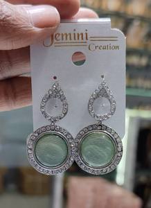 Último diseñador indio al por mayor joyería de jhumka Kundan pendientes nuevas colecciones para mujer elegante colección de pendientes 2024 - Product Image 4
