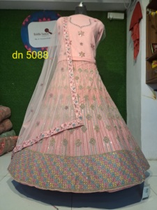 Designer Premium 3m Flair Lehenga Set Heavy Jarkan Sequin Work 1.2m Brodé Butti Bordure Choli Dupatta pour l'Hiver Indien - Product Image 6