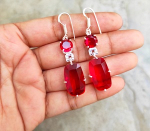 Top Tendance Style Bohème À La Main Argent Plaqué Lunette Ensemble Rectangulaire Boucles D'oreilles Grenat Cristal Femmes Anniversaire - Product Image 5