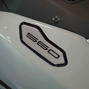 Adesivi 3D in Resina Effetto Specchio per Carena Moto Yamaha Tmax 2025 - Accessori Unici per lo Styling - Product Image 1