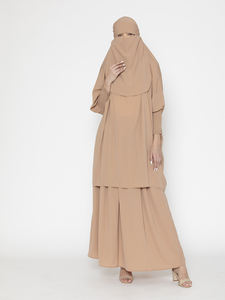 Abaya Sanash Collections : Hijab islamique à manches longues, style ethnique, couleur unie, en polyester, pour femmes, tendance et très demandé. - Product Image 3