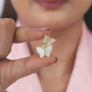 เข็มกลัดผีเสื้อสีทองสวยสง่าสำหรับผู้ชายเครื่องประดับพลาสติกทองแดงคริสตัลมุกดอกไม้ชุบหรูหราของขวัญ - Product Image 4
