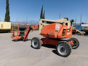 2019 340AJ Articulating Boom Lift Reliable Construction Equipment Ready for Export - Product Image 4
