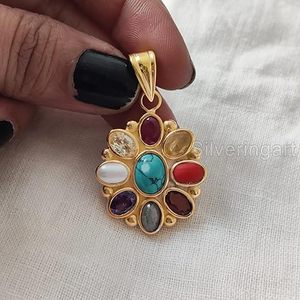 Colgante de Plata de Ley 925 con Piedra Preciosa Natural Navratan, Gema Auténtica de Nacimiento, Joyería Hecha a Mano para Aniversario de Bodas - Product Image 3