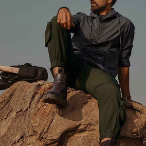 Sudadera con Capucha de Poliéster Bordada, Simple y Elegante, Estilo Urbano Invernal, Ajuste Regular para Toda Temporada, Uso Diario - Product Image 4