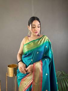 Último diseñador estilo tradicional puro algodón suave Paithani seda Sari comodidad uso durante todo el día para fiestas con bordado Jacquard - Product Image 2