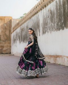 Nouveau concepteur Anarkali Faux Georgette broderie séquence travail et robe imprimée avec entièrement Flair et entièrement cousu avec Dupatta - Product Image 3
