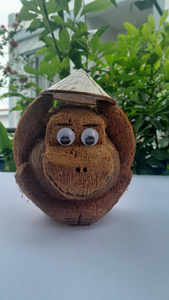 งานฝีมือลิงมะพร้าวแบบดั้งเดิม-ศิลปะเปลือกมะพร้าวทำด้วยมือจากเวียดนามรูปปั้นสัตว์สุดพิเศษ/ลิงมะพร้าวระดับพรีเมียม - Product Image 6