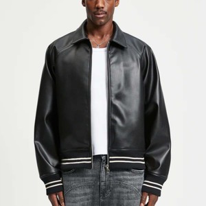 Chaquetas para hombre Chaqueta bomber de cuero Cuero vegano negro con diseño trasero en relieve Puños acanalados y cremallera - Product Image 2
