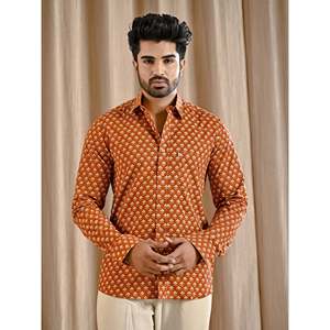 Chemise décontractée en popeline de coton imprimée orange avec col montant et manches longues, tissu tissé 100% respirant - Product Image 1
