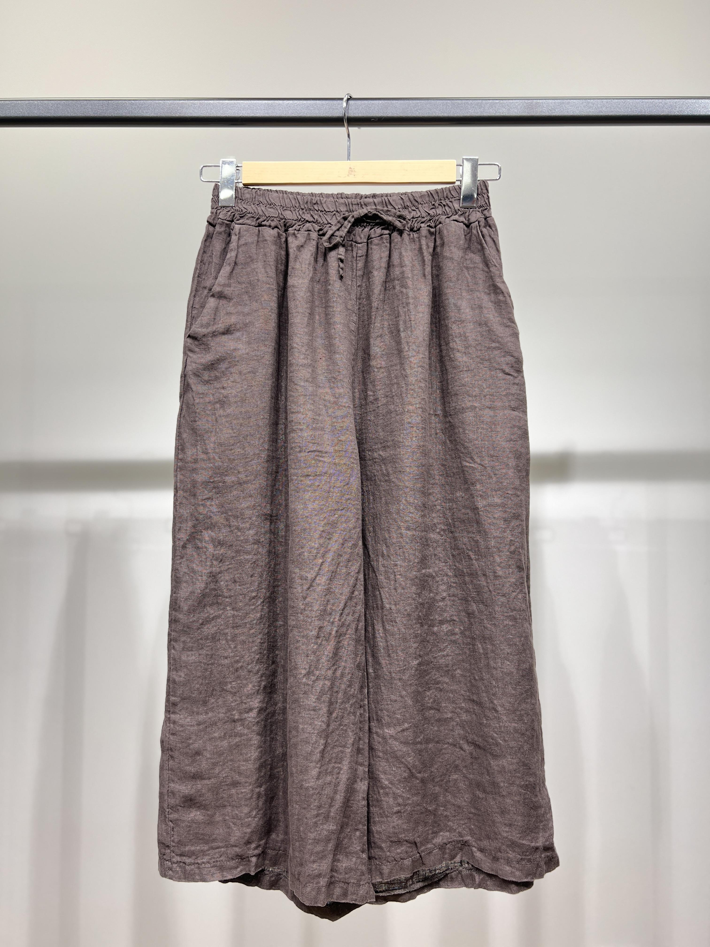 สีน้ำตาล