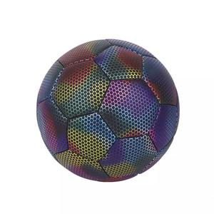 LECTEUR DE POINTS Offre Spéciale Ballon de football OEM Accessoire de football à liaison thermique avec couleur personnalisée et logo client - Product Image 3