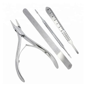 Kit de 4 outils de podologie professionnels en acier inoxydable de qualité supérieure, durables, avec coupe-ongles pour ongles incarnés, manche de scalpel et lime, à mâchoires larges - Product Image 1