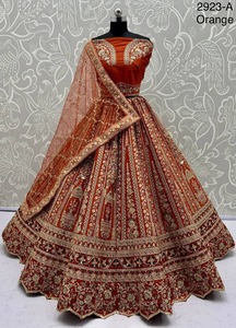Lehenga de Novia Elegante con Doble Dupatta, Hermoso Color, Seda Cadbury, Lehenga Choli de Diseñador - Product Image 5