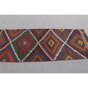 พรมวินเทจลายดอกไม้สีแดงสไตล์ตุรกี ขนาด 3.1x7.7 ฟุต (95x236 ซม.) - Product Image 2