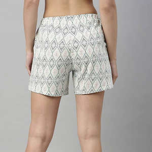 บริการ OEM ODM กางเกงขาสั้นเอวสูงสำหรับผู้หญิง สวมใส่สบายๆ สำหรับกิจกรรมกลางแจ้ง แบบซับลิเมชั่น แห้งเร็ว เหมาะสำหรับชายหาดและสตรีทแวร์ - Product Image 2