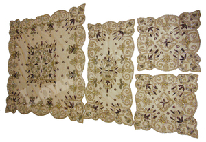 Nappe de table carrée en tissu pour mariage, dernière création, broderie à la main avec des perles dorées en filet - Product Image 5