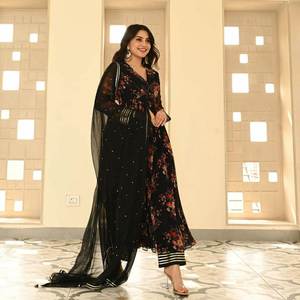 Enorme estilo completamente Stitch Fancy Floral Work V Neck Lace Border Work ANARKALI Dress con juego Dupatta Set - Product Image 3