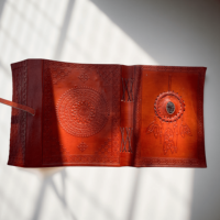 Journal en cuir artisanal de qualité supérieure, design attrape-rêves, papier écologique, style vintage, cadeau personnalisable pour les écrivains et les voyageurs