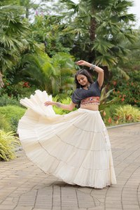 El último diseñador puro rayón algodón Leheriya trabajo impreso Lehenga Choli por FabZone - Product Image 5