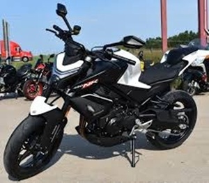 รถมอเตอร์ไซค์สปอร์ต 450NK รุ่นใหม่ล่าสุด ปี 2025 ขนาด 450 ซีซี สำหรับขับขี่บนถนน - Product Image 1