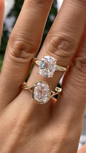 Anillo Solitario de Moissanita VVS-VS de 3 Quilates en Oro Amarillo, Corte Cojín, Joyería Fina Étnica, para Mujer, Boda, Compromiso, Aniversario, Fiesta - Product Image 3