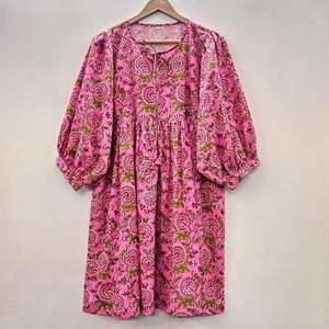 Haute qualité rose Floral bloc imprimé Kyra robe mi-longue Silhouette ample naturel pour décontracté été cadeau pour les femmes proches - Product Image 6